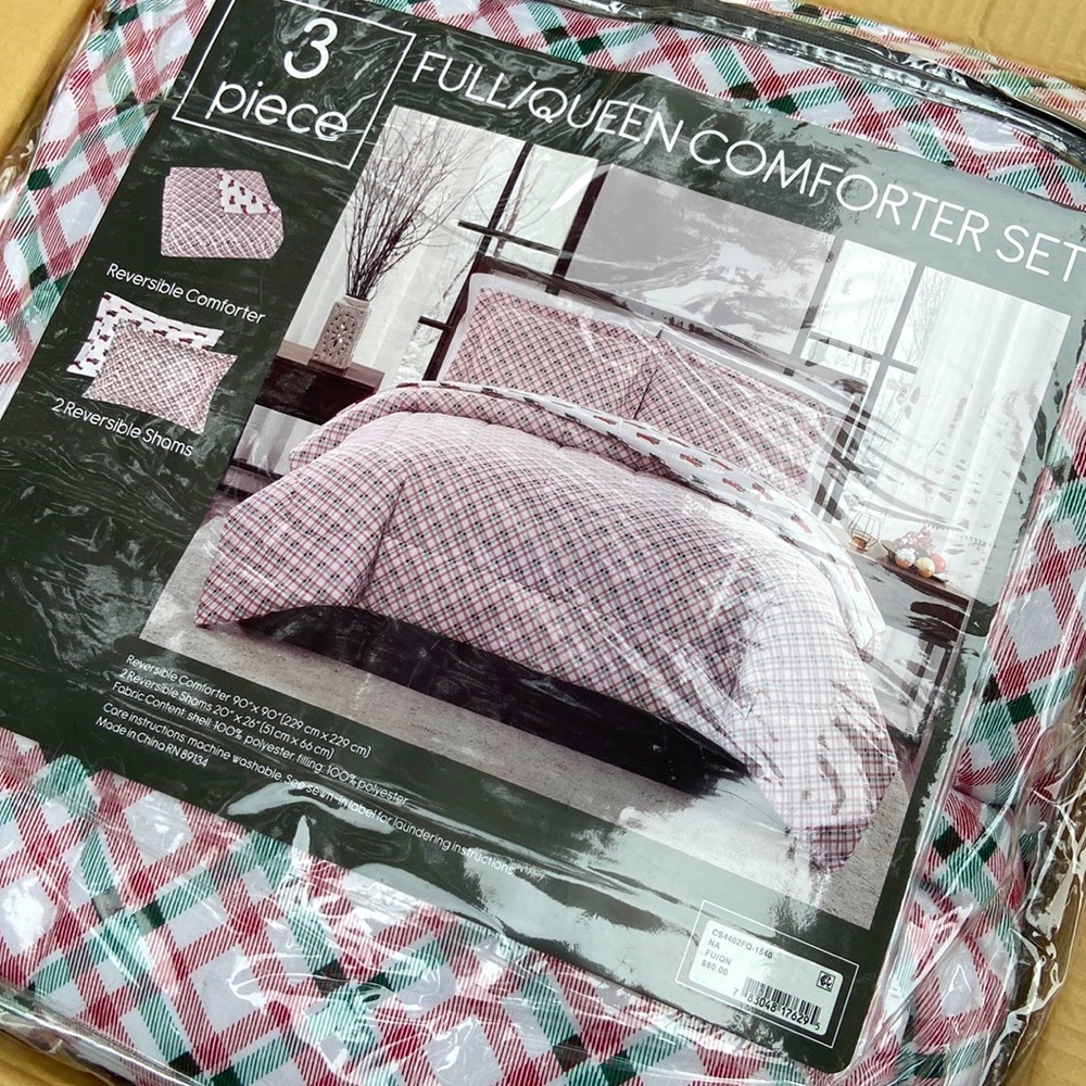 NWT 3pc Holiday Christmas Comforter 🎄